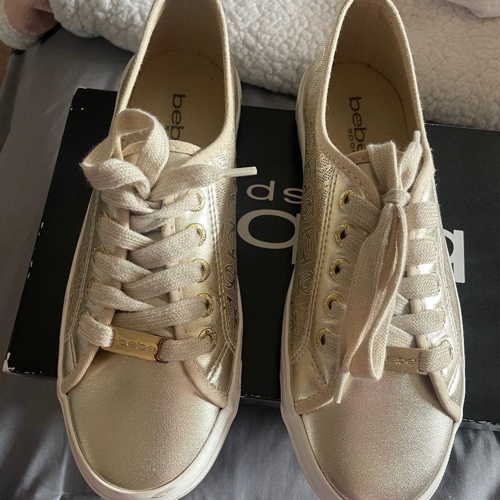 Bebe gymshoes